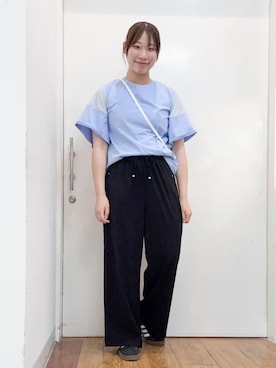 「SHOO・LA・RUE（シューラルー）の【ひんやり/S-LL/洗濯機可】二の腕見せない お袖異素材フレアスリーブTシャツ（T Shirts、ブルー系）」を使った、栗山 花凜さん（レディース）の春コーディネート
