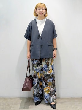 「アイテム（ノーカラージャケット、グレー系）」を使った、sumicaさん（レディース・157cm）の夏コーディネート