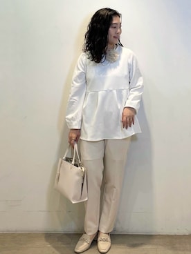 「アイテム（ブローチ/コサージュ、ベージュ系）」を使った、sumicaさん（レディース・157cm）の春コーディネート