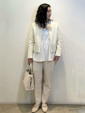 「アイテム（ブローチ/コサージュ、ベージュ系）」を使った、sumicaさん（レディース・157cm）の春コーディネート