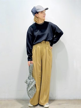 「アイテム（ハンドバッグ、シルバー系）」を使った、sumicaさん（レディース・157cm）の秋コーディネート