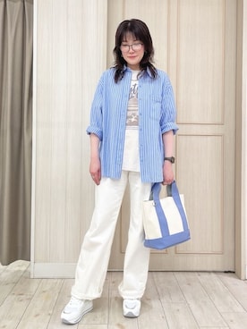 「SHOO・LA・RUE（シューラルー）の【選べる色・柄/S-LL】通年使える レギュラーカラーシャツ（シャツ/ブラウス、ブルー系）」を使った、kaneさん（レディース・158cm）の春コーディネート