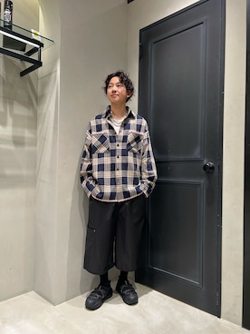 「BEAVER（ビーバー）のアイテム（パンツ）」を使った、門田 飛勇馬さん（メンズ・165cm）の夏コーディネート