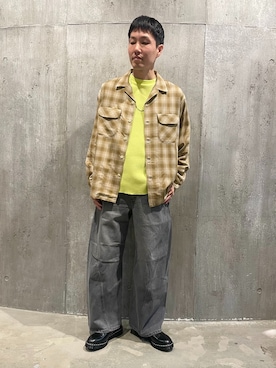 「JOURNAL STANDARD（ジャーナルスタンダード）の3D グレー 後染め キャノン パンツ（デニムパンツ、グレー系）」を使った、小山さん（メンズ・171cm）の春コーディネート