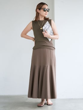 「raspail（ラスパイユ）の【Raspail/ラスパイユ】 Flared Skirt（裙子、グリーン系）」を使った、MIZUさん（レディース・162cm）の春コーディネート