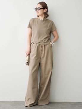 「AGOLDE（エーゴールドイー）の【AGOLDE / エーゴールドイー】SHAW JEAN IN TRAIL（その他パンツ、ベージュ系）」を使った、MIZUさん（レディース・162cm）の夏コーディネート