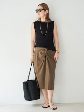 「NICOLAS LAINAS（ニコラスライナス）の【NICOLAS LAINAS/ニコラスライナス】GOLD ROPE SANDAL（涼鞋、ブラック系）」を使った、MIZUさん（レディース・162cm）の春コーディネート