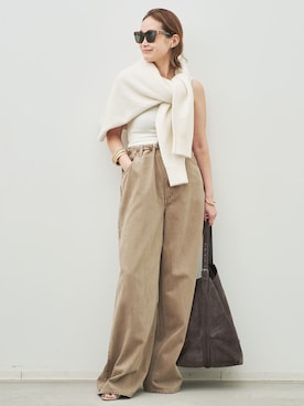 「AGOLDE（エーゴールドイー）の【AGOLDE / エーゴールドイー】SHAW JEAN IN TRAIL（その他パンツ、ベージュ系）」を使った、MIZUさん（レディース・162cm）の夏コーディネート