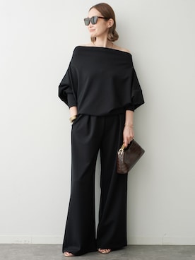 「Deuxieme Classe（ドゥーズィエムクラス）の追加 PRIMEWOOL PONTE パンツ（その他パンツ、ブラック系）」を使った、MIZUさん（レディース・162cm）の夏コーディネート
