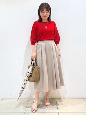 「アイテム（長傘、ベージュ系）」を使った、reoさん（レディース・157cm）の夏コーディネート