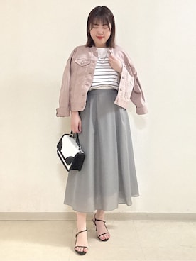 「アイテム（デニムジャケット、ピンク系）」を使った、reoさん（レディース・157cm）の春コーディネート