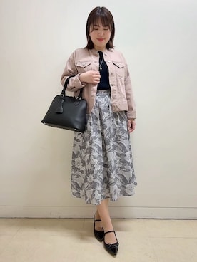 「アイテム（デニムジャケット、ピンク系）」を使った、reoさん（レディース・157cm）の春コーディネート