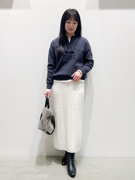 「grove（グローブ）のカレッジロゴキーネックニット（ニット/セーター、グレー系）」を使った、gksn9912さん（レディース）の秋コーディネート