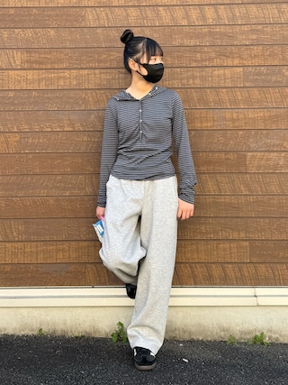 「anyonemore（エニワンモア）の[MADE] ラットスナップフードボタンTシャツ（パーカー）」を使った、uranさん（キッズ・149cm）の春コーディネート