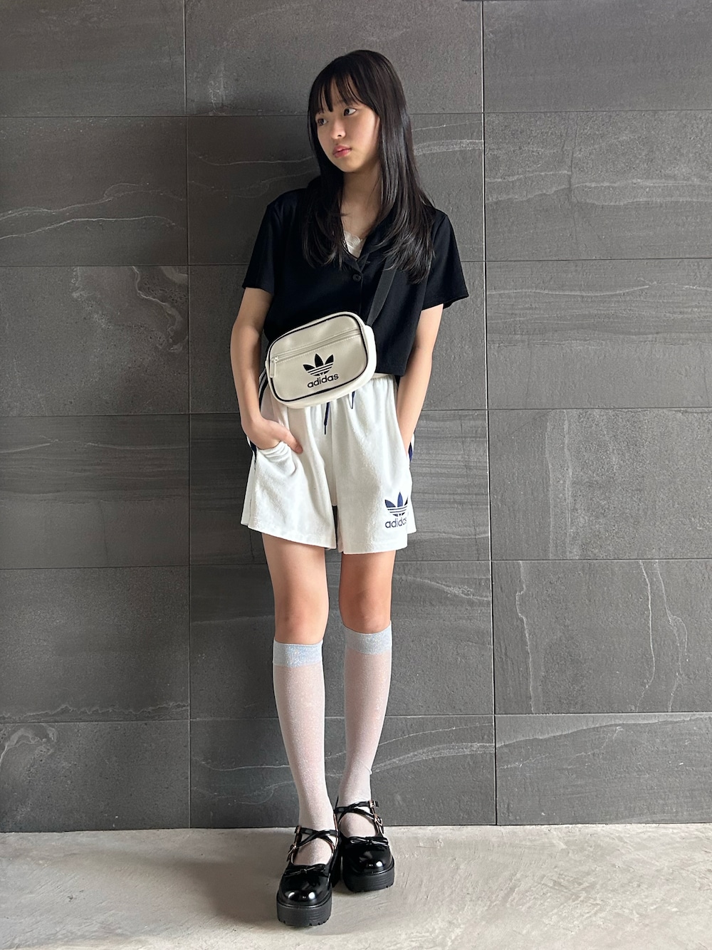 テリーショーツ / ショートパンツ / アディダスオリジナルス 新品タグ付き テリーショーツ / ショートパンツ / アディダスオリジナルス