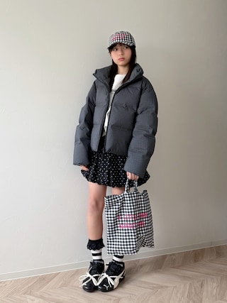 「LOWRYS FARM（ローリーズファーム）のプリントロゴTシャツLS　580981（Tシャツ/カットソー）」を使った、uranさん（キッズ・149cm）の冬コーディネート