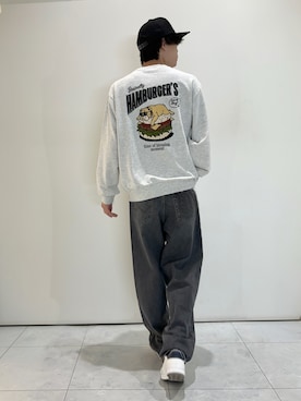 「Right-on（ライトオン）のPOWER TO THE PEOPLE アニマル刺繍トレーナー（Tシャツ/カットソー、グレー系）」を使った、chiiiba0410さん（メンズ）の秋コーディネート