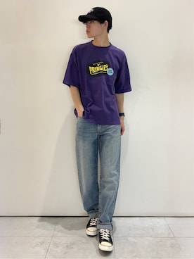 「Right-on（ライトオン）のOther(ソノタ)【メンズ】「プリングルズ」プリントTシャツ（Tシャツ/カットソー、パープル系）」を使った、chiiiba0410さん（メンズ）の夏コーディネート