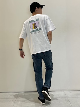 「Right-on（ライトオン）のOther(ソノタ)グラフィックプリントＴシャツ（Tシャツ/カットソー、ホワイト系）」を使った、chiiiba0410さん（メンズ）の春コーディネート
