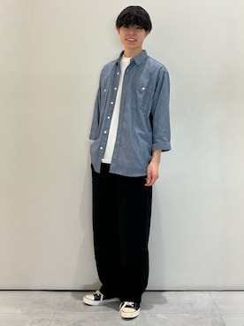 「Right-on（ライトオン）のPLUS ONE(プラスワン)シャンブレー七分袖シャツ（シャツ/ブラウス、ブルー系）」を使った、chiiiba0410さん（メンズ）の春コーディネート