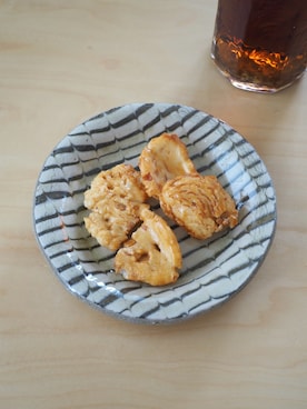 「アイテム（食器/キッチン）」を使った、Haruka Kotakiさん（レディース・157cm）の秋コーディネート