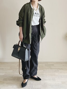「カーゴパンツコーデ」｜「アイテム（ブルゾン）」を使った、陽さん（レディース・156cm）の春コーディネート