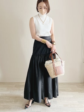 「ティアードスカート」｜「アイテム（腕時計）」を使った、陽さん（レディース・156cm）の春コーディネート