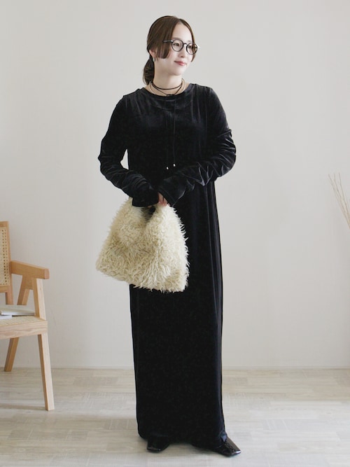フィンガースリーブベロアロングワンピ―ス（ワンピース）｜select MOCA