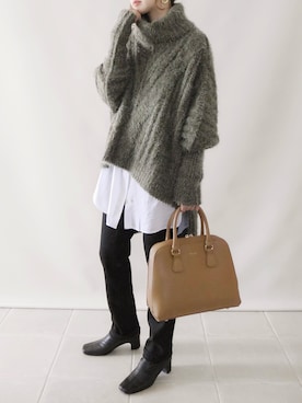 「LA BELLE ETUDE（ラベルエチュード）のアイテム（トップス）」を使った、陽さん（レディース・156cm）の秋コーディネート