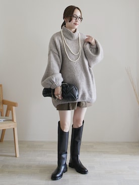「アイテム（クラッチバッグ）」を使った、陽さん（レディース・156cm）の秋コーディネート