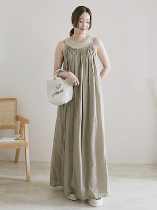 「Spick & Span（スピックアンドスパン）のHYU ギャザーワンピース（ワンピース）」を使った、陽さん（レディース・156cm）の夏コーディネート