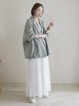 「iso（イソ）のアイテム」を使った、陽さん（レディース・156cm）の春コーディネート