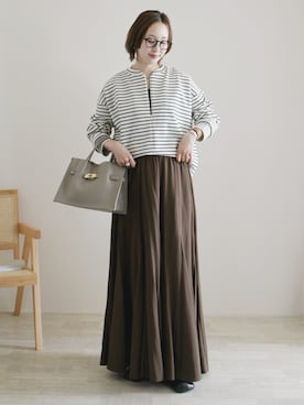 「アイテム（チョーカー）」を使った、陽さん（レディース・156cm）の春コーディネート