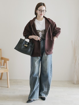 「アイテム（チョーカー）」を使った、陽さん（レディース・156cm）の秋コーディネート