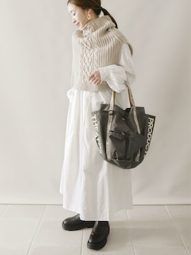 「しまむら（シマムラ）のアイテム（ストール/ショール）」を使った、陽さん（レディース・156cm）の秋コーディネート