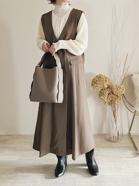 「EASEBLUE（イーズブルー）のアイテム（ニット/セーター）」を使った、陽さん（レディース・156cm）の秋コーディネート