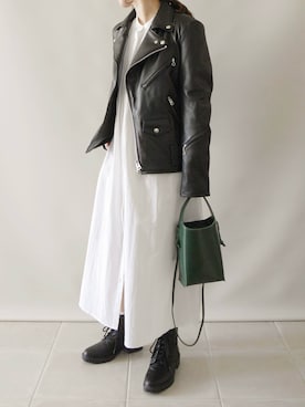 「シャツワンピ」｜「アイテム（ライダースジャケット）」を使った、陽さん（レディース・156cm）の秋コーディネート