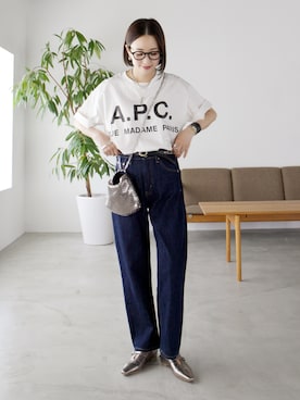 「シルバー」｜「アイテム（アナログ腕時計）」を使った、陽さん（レディース・156cm）の夏コーディネート