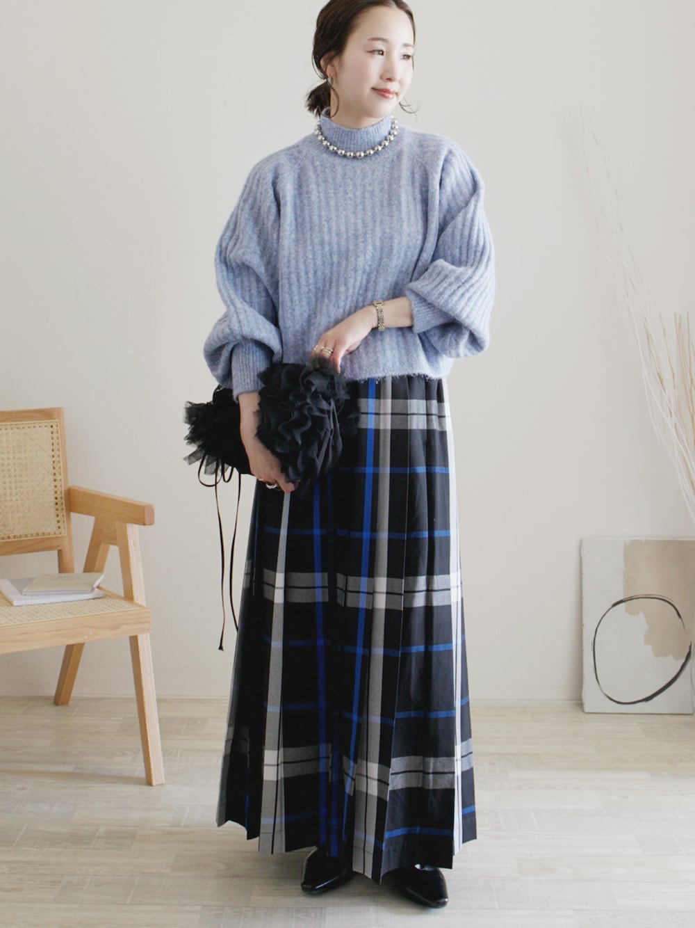 陽さんの「『低身長向けも展開』チェックプリーツイージースカート（URBAN RESEARCH Sonny Label）」を使ったコーディネートの1枚目の写真