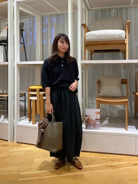 「アイテム（ポロシャツ）」を使った、LISAさん（レディース・161cm）の秋コーディネート