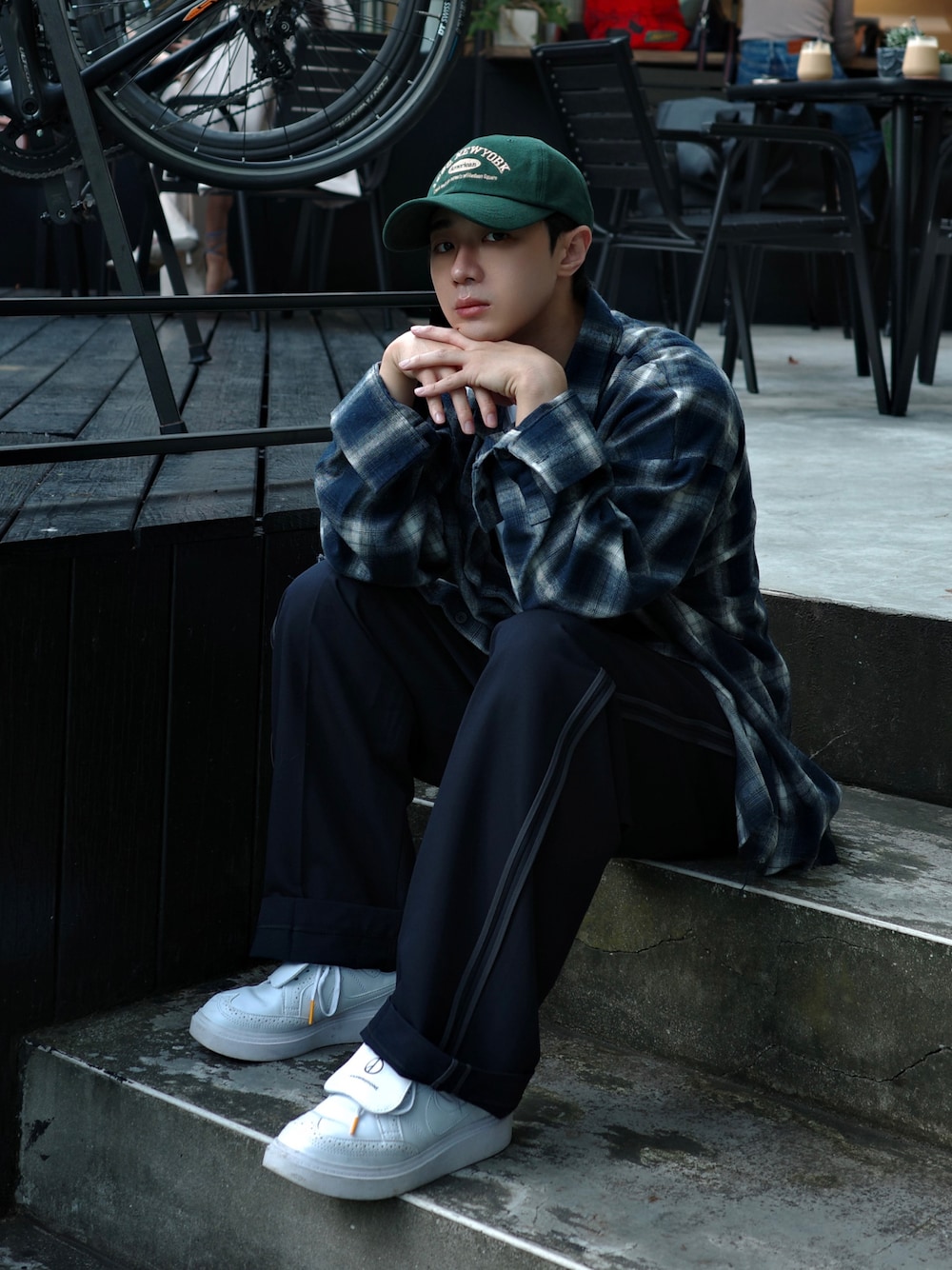「ootd」｜「PEACEMINUSONEのアイテム（シューズ、ホワイト系）」を使った、Haochanghxxさん（メンズ・165cm）の春コーディネートの1枚目の写真