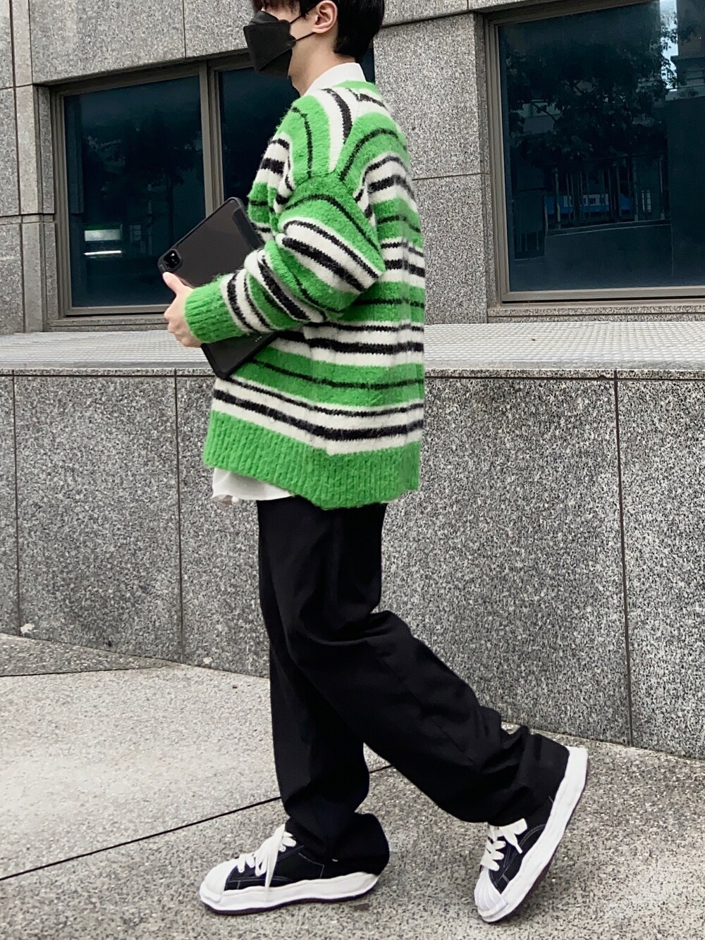 「ootd」｜「Maison MIHARA YASUHIROのアイテム（シューズ、ブラック系）」を使った、Haochanghxxさん（メンズ・165cm）の冬コーディネートの1枚目の写真