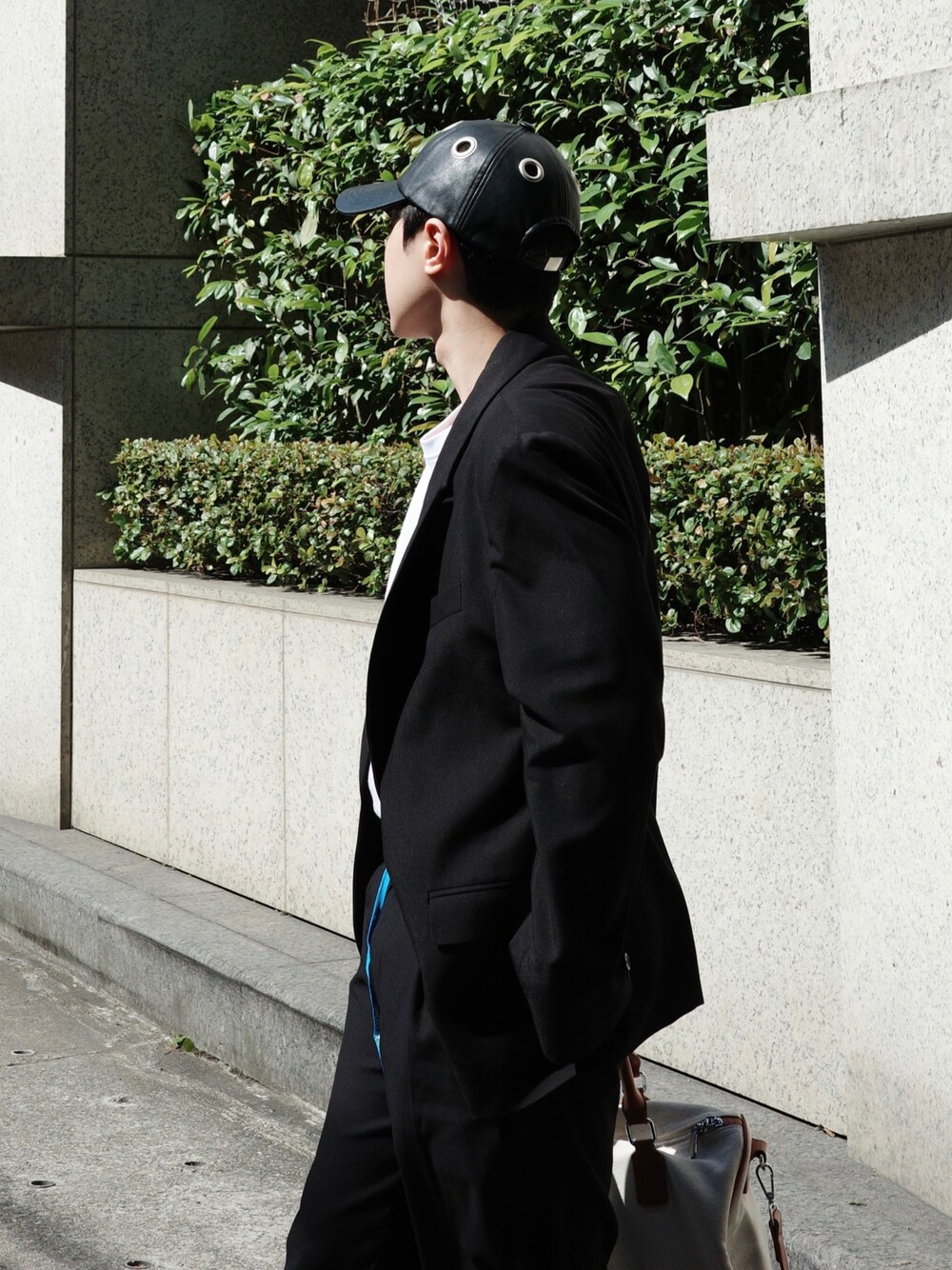 「ootd」｜「ROCKET x LUNCHのアイテム（帽子、ブラック系）」を使った、Haochanghxxさん（メンズ・165cm）の春コーディネートの1枚目の写真