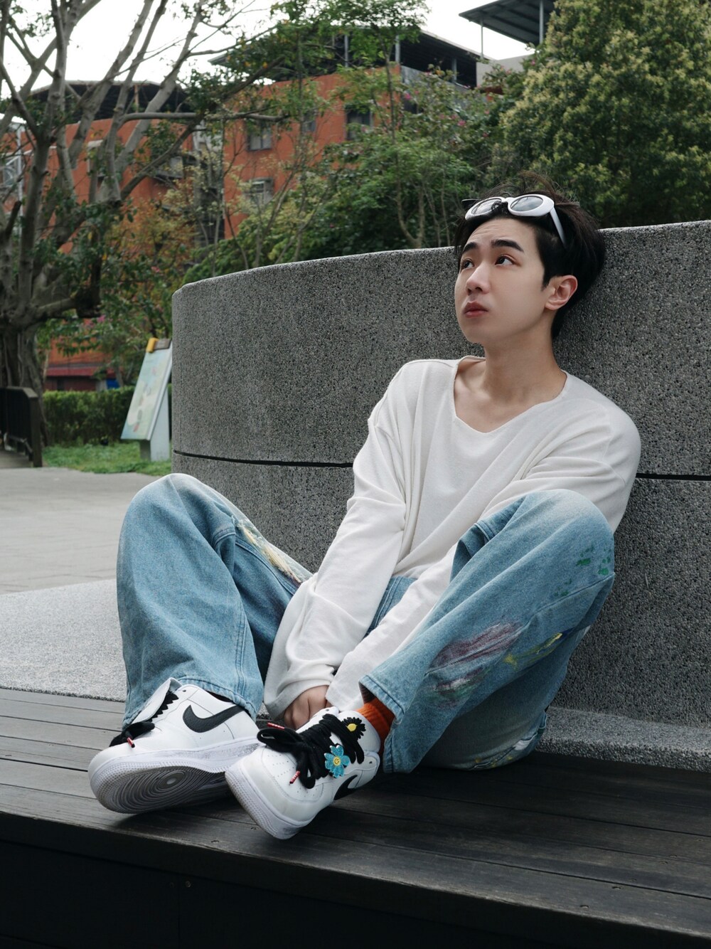 「ootd」｜「PEACEMINUSONEのアイテム（スニーカー、ホワイト系）」を使った、Haochanghxxさん（メンズ・165cm）の春コーディネートの1枚目の写真