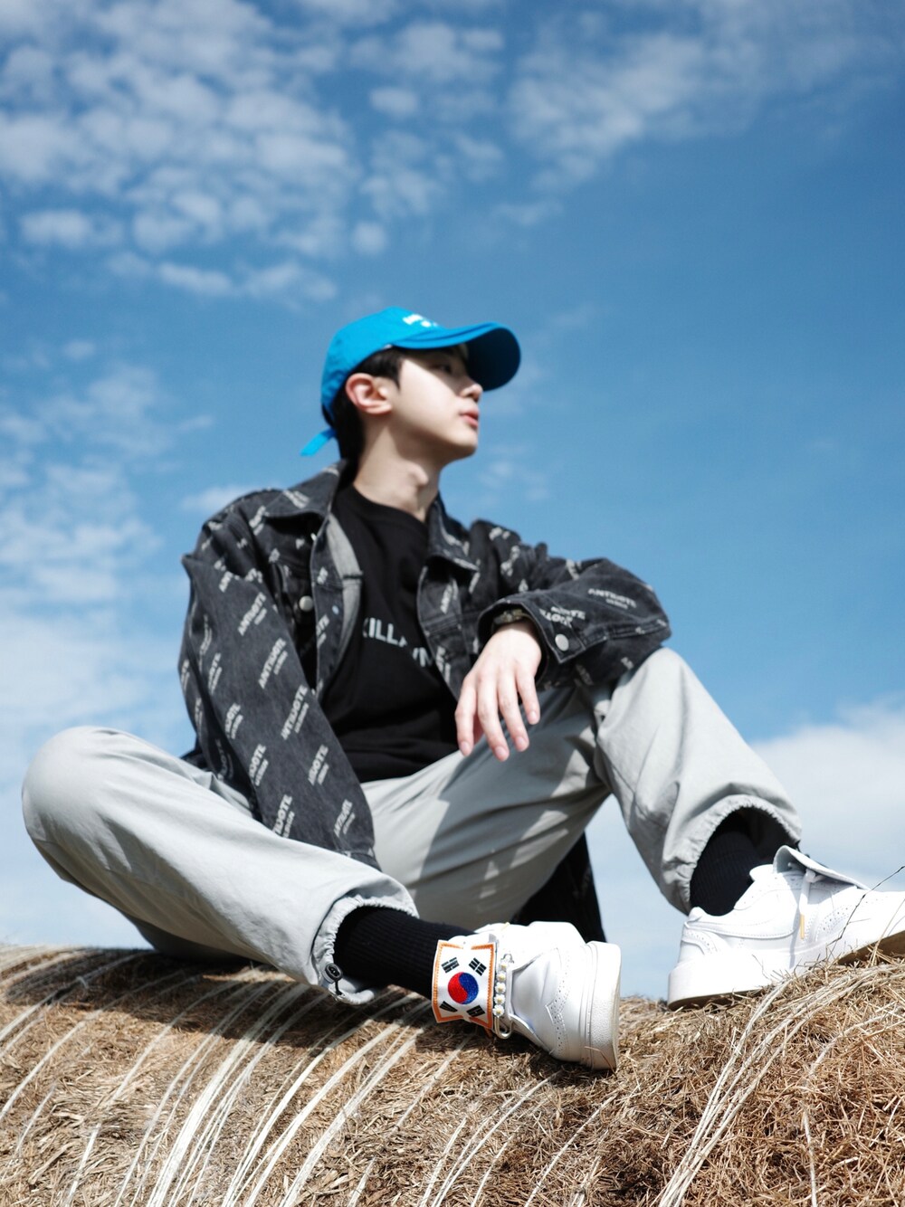 「ootd」｜「PEACEMINUSONEのアイテム（シューズ、ホワイト系）」を使った、Haochanghxxさん（メンズ・165cm）の春コーディネートの1枚目の写真