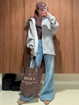 「アイテム（パーカー）」を使った、前田希美さん（レディース・159cm・30代）の春コーディネート