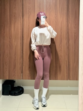 「アイテム（その他トップス）」を使った、前田希美さん（レディース・159cm）の春コーディネート
