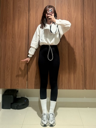 「HYSSHOP（エイチワイエスショップ）のレディース 長袖クロップド丈ドローコードヨガウェアピラティストップス（その他トップス）」を使った、前田希美さん（レディース・159cm）の春コーディネート