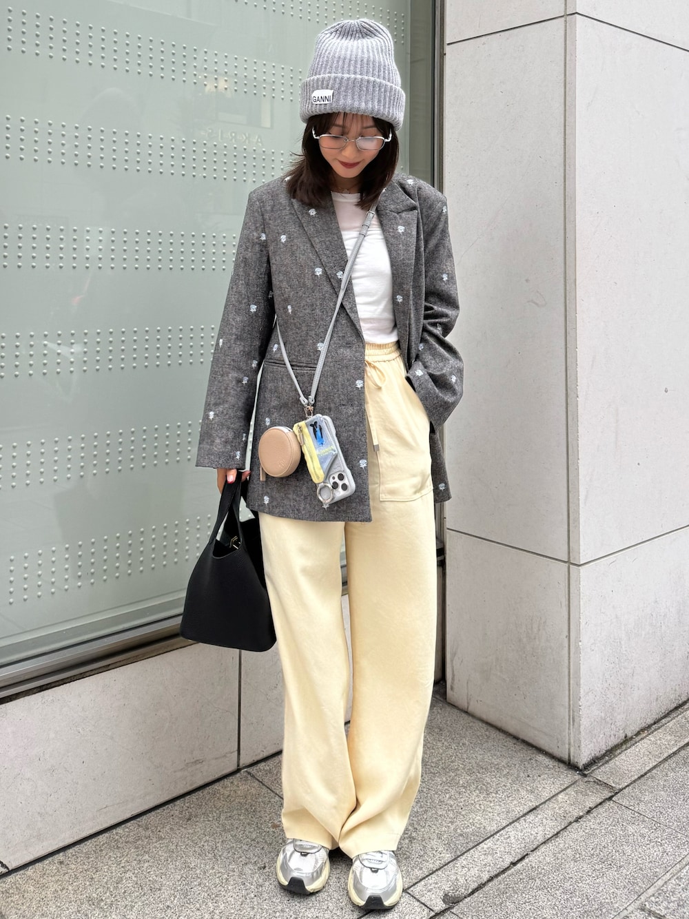 GANNI ストライプニット帽 ganni ストライプニット帽 黒と黄色