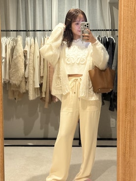 「アイテム（ヘアピン）」を使った、前田希美さん（レディース・158cm）の秋コーディネート